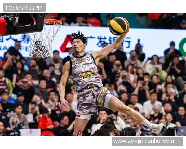 文班在比赛中惊艳扣篮创纪录高度达34米滑翔距离22米引发热议